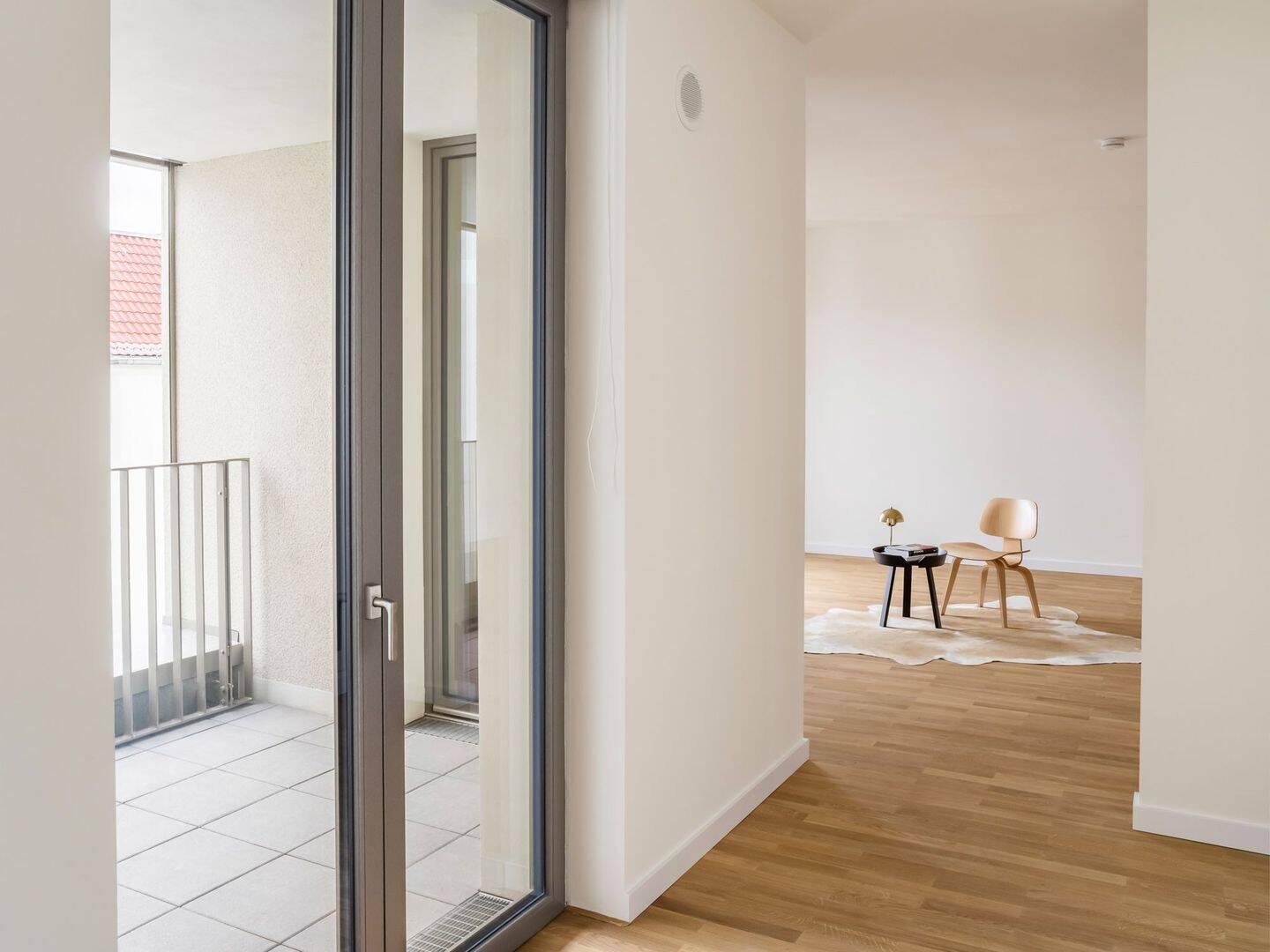 3-Zimmer-Neubauwohnung mit offenem Wohnkonzept und großer Süd-Terrasse zum Innenhof – Berlin – Vorschaubild 4