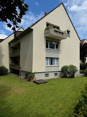 ** WOHNEN IN BESTER AUKAMMLAGE; TOPP GESCHNITTENE 4 ZIMMER WOHNUNG & TG STELLPLATZ **