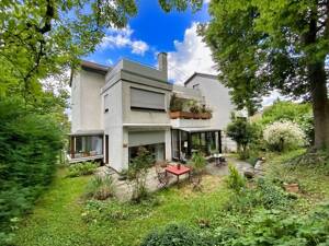 Einzigartiges Wohnhaus in grüner Lage von Frankfurt -Energieklasse B +Berkersheim+ – 60435 Frankfurt am Main – Vorschaubild 8