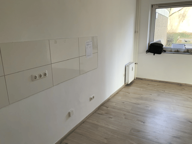 Ich bin ab sofort zu haben - große 2-Zimmerwohnung mit Laminatboden – Krefeld – Vorschaubild 4