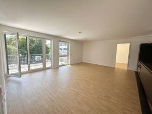 **Familien Willkommen** 4 Zimmer im NEUBAU mit Balkon, 2 Bäder und Einbauküche, Parkett, Aufzug – 70327 Stuttgart – Vorschaubild 2