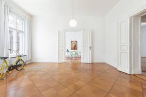 Am Monbijoupark, Mitte: Repräsentative 5-Zimmer Altbauwohnung mit imposanten Deckenhöhen – 10117 Berlin – Vorschaubild 6