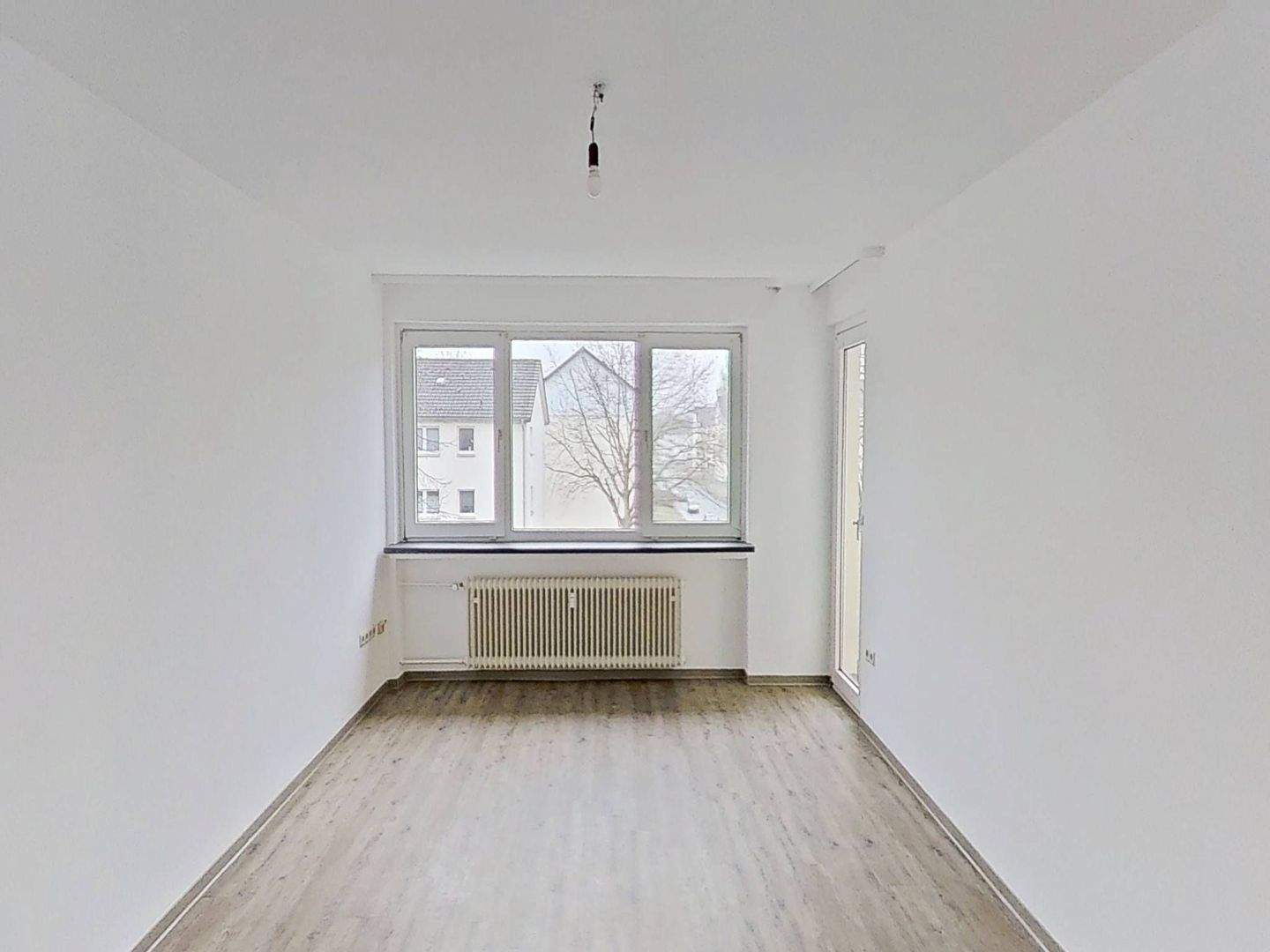 Gemütliche 4-Zimmer-Wohnung mit BALKON und 2 Tageslichtbädern – Paderborn – Bild 1 von 9