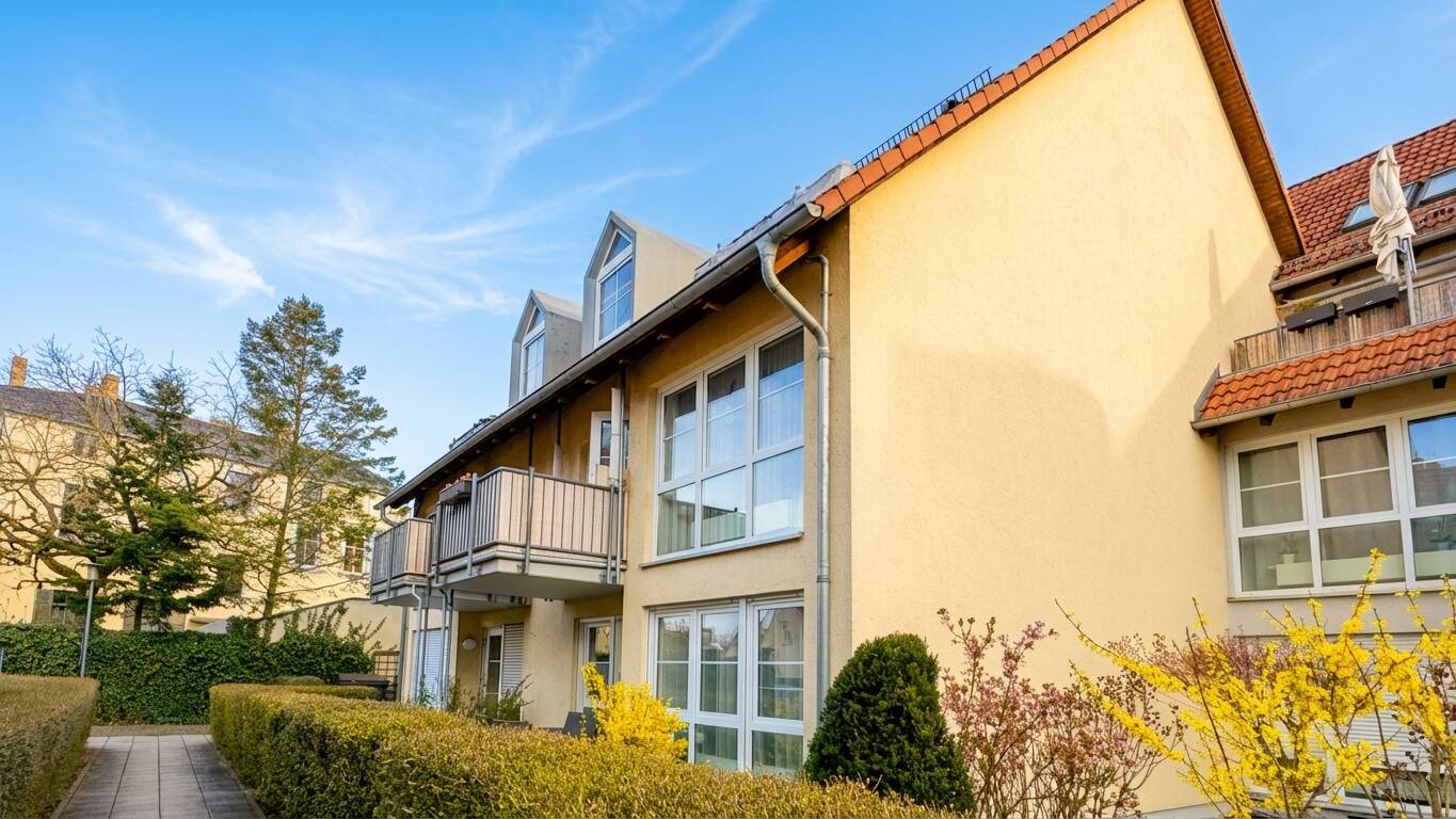 Ihre Altersvorsorge - vermietete Wohnung mit Süd-West-Balkon & Stellplatz