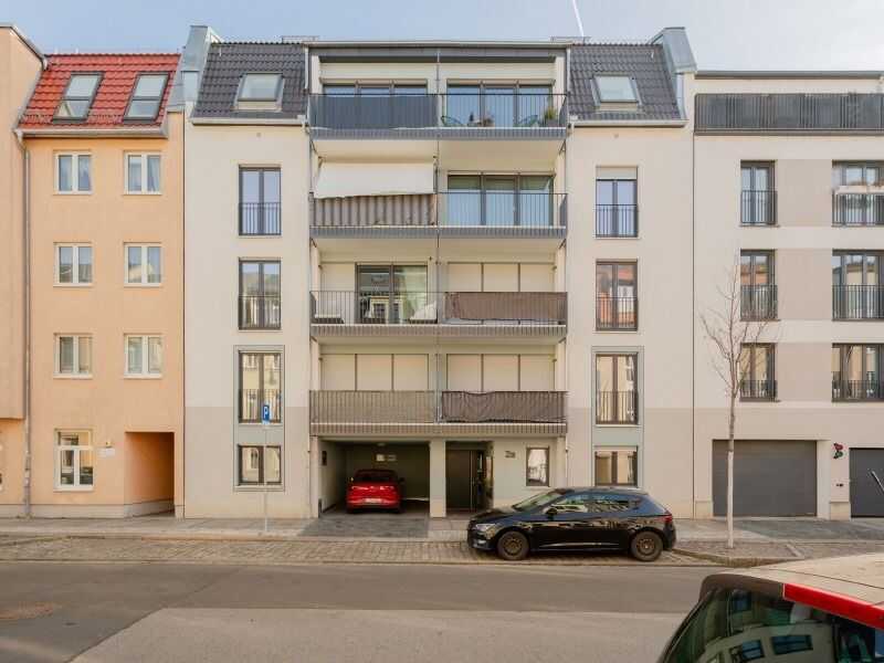 www.r-o.de +++ Ideale Singlewohnung mit Balkon und offener Küche – Dresden – Bild 1 von 4