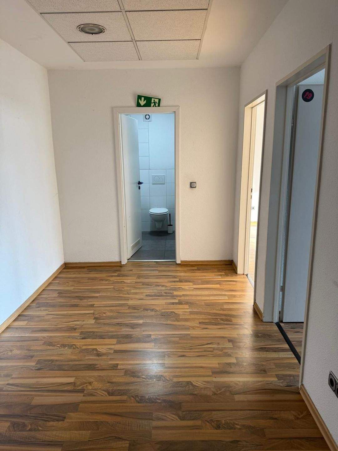 4 ZK 1 Duschbad, 1 Wannenbad, Kaiserstr. 6, 66111 Saarbrücken – Saarbrücken – Vorschaubild 3