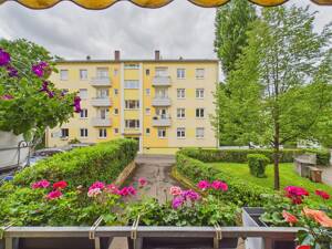 Vermietete Altbau-Perle mit zwei Balkonen, Garage in Relenberg – 70174 Stuttgart – Vorschaubild 5