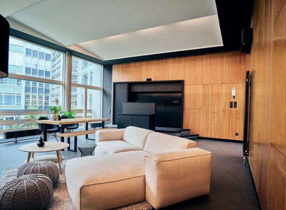 Wohnen im ehemaligen Hörsaal? Vollmöbliertes Loft im Herzen Dortmunds I Hövel Suites!