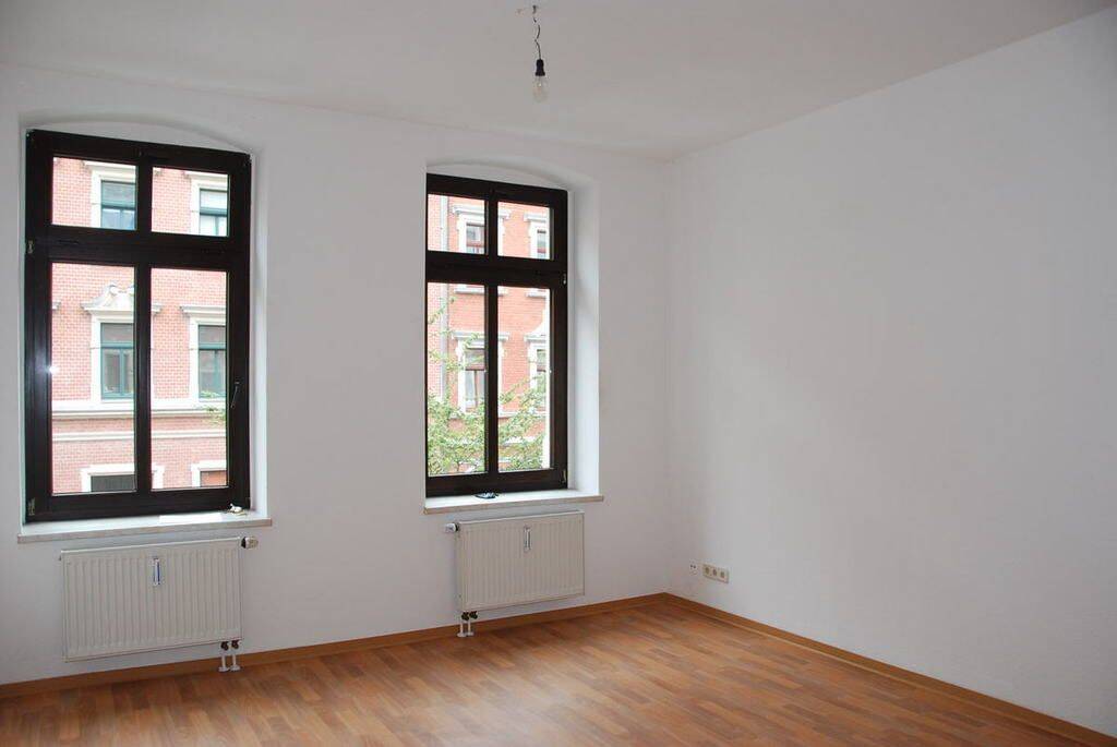 2-Raum-Altbauwohnung mit Wanne