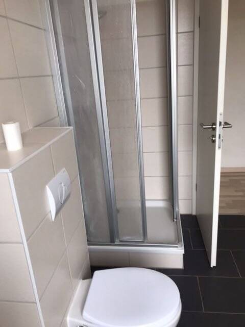 Gemütliche 3 -Zimmer Dachgeschosswohnung in Buckau mit Dusche, Balkon ! – Magdeburg – Vorschaubild 3