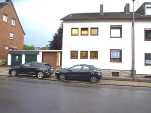 EIN HAUS ZUM WOHLFÜHLEN! Modernisierte Doppelhaushälfte mit herrlichem Garten und Garage – 52080 Aachen – Vorschaubild 2
