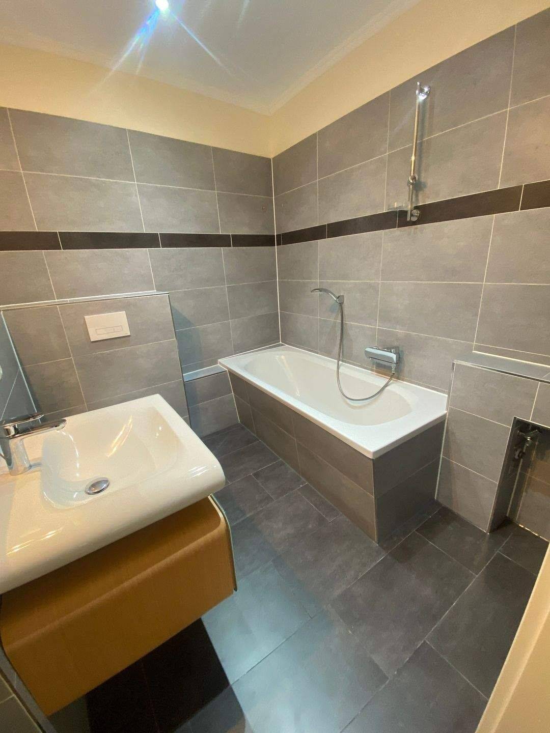 Niedrigenergiehaus-Tolle 2 Zimmer im Hochparterre mit Balkon – Berlin – Vorschaubild 8
