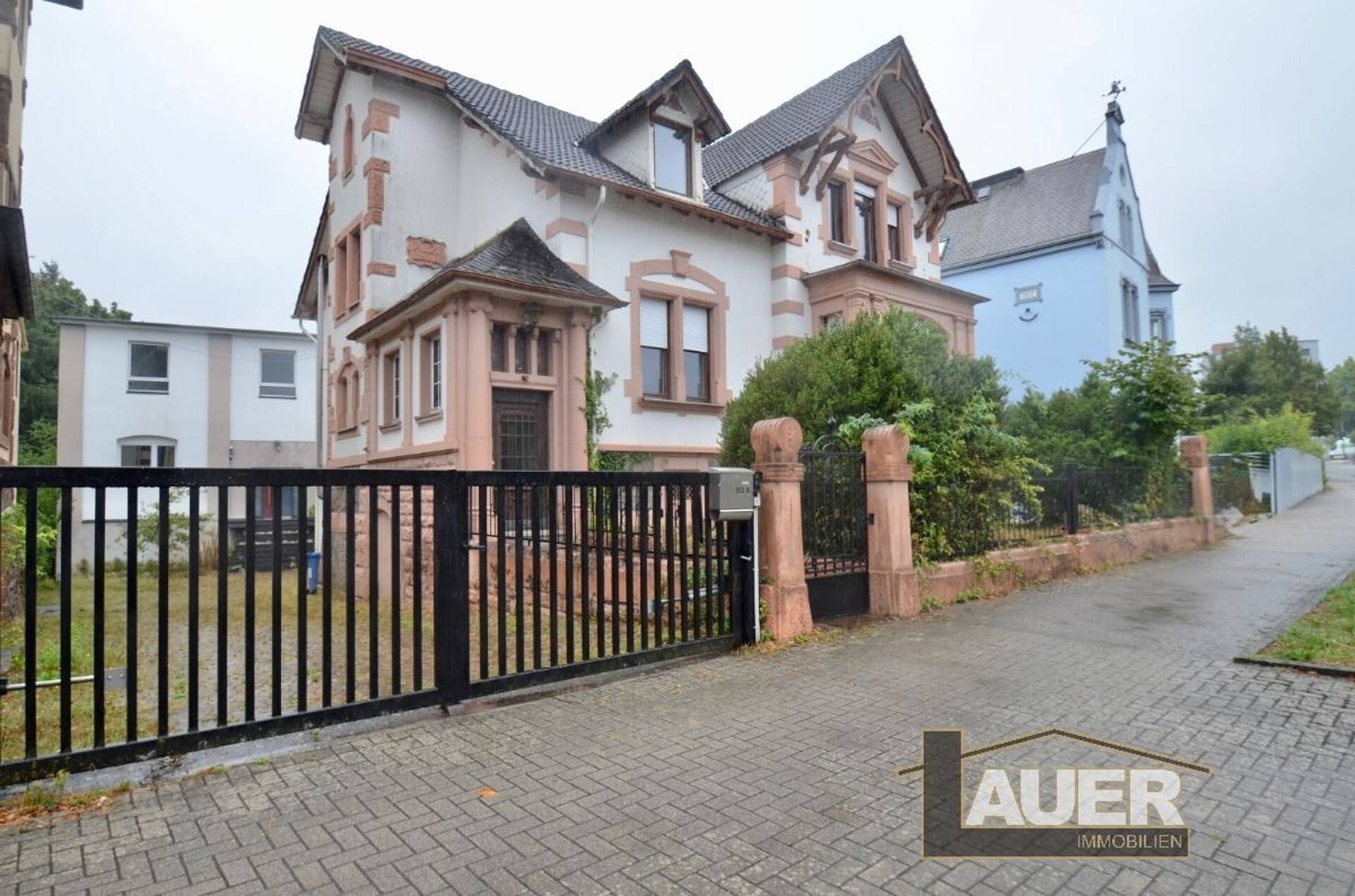 Villa in 66955 Pirmasens mit 250 m² kaufen