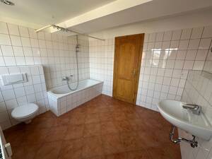 ***Großzügige und lichtdurchflutete Dachgeschosswohnung mit modernem Wohnkonzept*** – 10553 Berlin – Vorschaubild 6