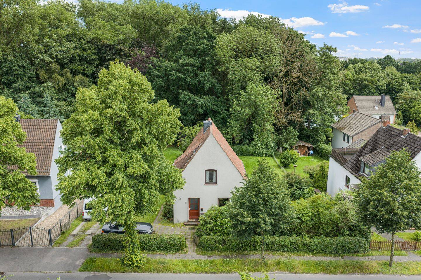 Charmantes Einfamilienhaus mit großzügigem Grundstück und Neubaupotenzial