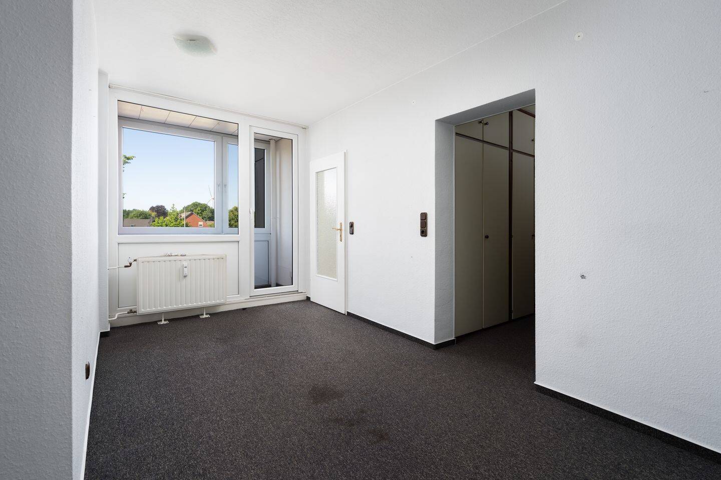 Bezugsfreie 3-Zimmer-Wohnung mit Balkon & Loggia - Ihr Einstieg ins Eigentum in Bremen-Osterholz – Bremen – Vorschaubild 2