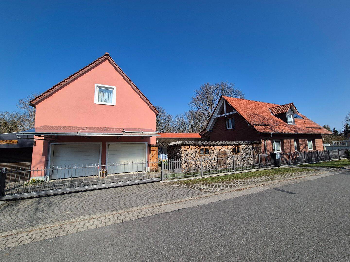 Viel Platz für Familie und Hobby – Einfamilienhaus mit vielen Extras in Roitzsch zu verkaufen! – Trossin – Vorschaubild 3