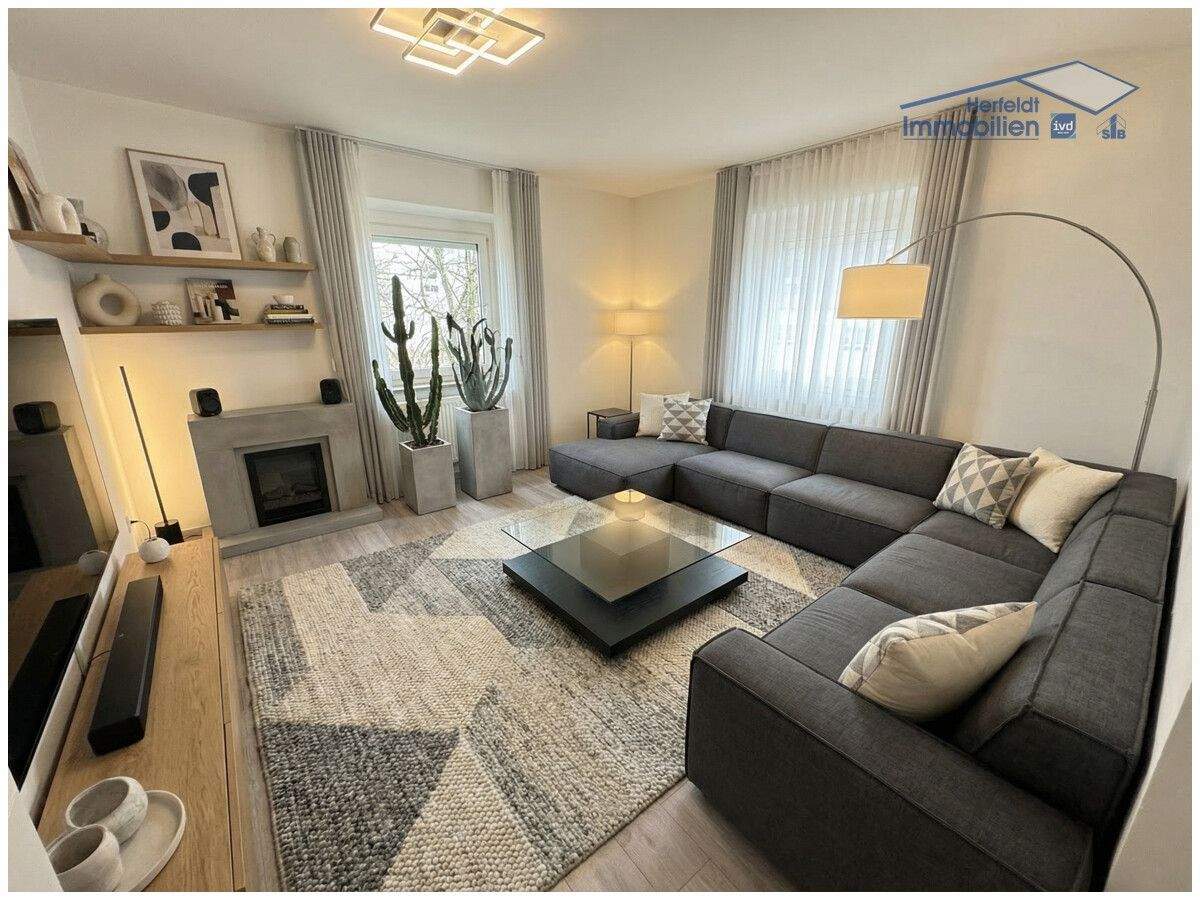 Charmante 3-Zimmer-Wohnung mit zwei Stellplätzen & schönem Gemeinschaftsgarten - ab sofort verfügbar