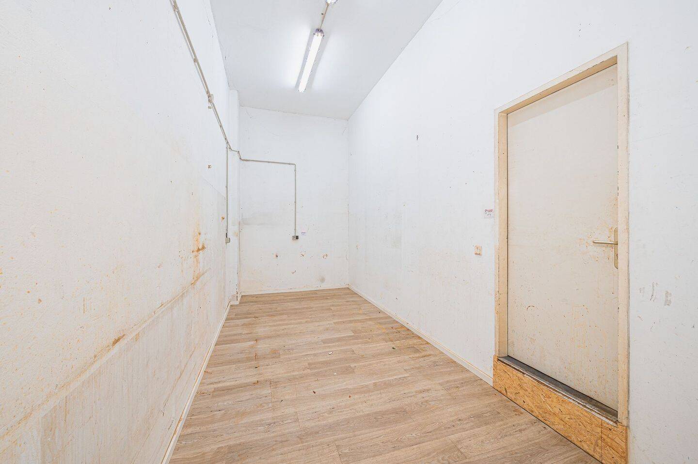 3 Zimmer und ein kleiner Garten - Umbauprojekt an der Kantstraße – Berlin – Vorschaubild 9