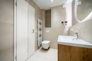 Provisionsfrei: Neue 3-Zimmer-Wohnung mit Sonnenbalkon in ruhiger Grünlage – 81927 München – Vorschaubild 4