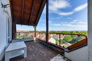 +++ frisch renoviert - DG-Maisonette-Galerie - Fußboden-Hzg. - 2 Bäder - Blk. & Fernblick - EBK +++ – 70439 Stuttgart – Vorschaubild 8