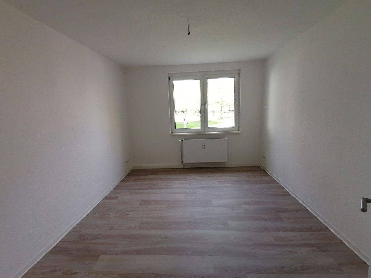 2,5 Raum-Wohnung mit großem Balkon – Magdeburg – Vorschaubild 6