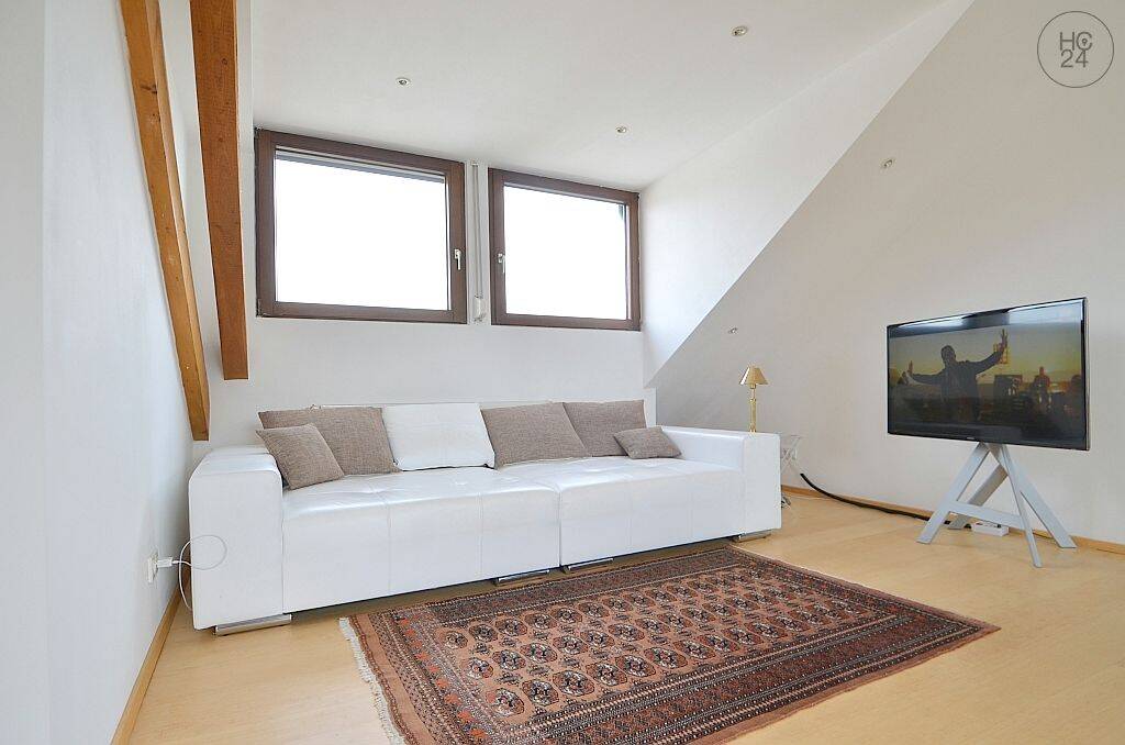 Hochwertig möblierte Wohnung mit Balkon und Stellplatz in Nürnberg Maxfeld