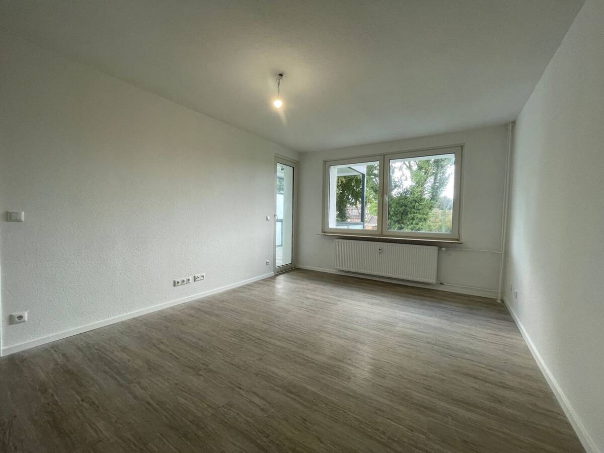 Bezugsfertige Wohnung mit großem Balkon – 47178 Duisburg – Bild 1 von 9