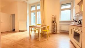 Möbliertes Loft im Prenzlauer Berg – EG-Wohnung am Helmholtzplatz, rollstuhlfreundlich – 10437 Berlin – Vorschaubild 3