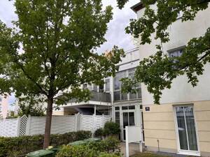 Gepflegte 2,5-Zi.-Wohnung mit 17 m² Dachterrasse und Domblick im mittleren Westen – 93049 Regensburg – Vorschaubild 9