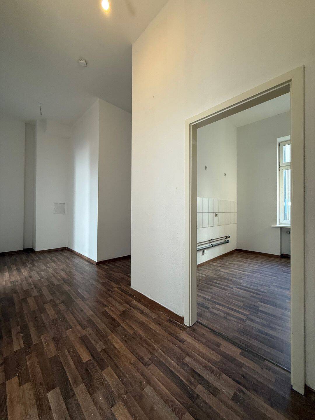 Wohnen zwischen Naturidyll und urbanem Flair: Bezugsfreie 2-Zimmer-Erdgeschosswohnung im Altbau! – Berlin – Vorschaubild 4