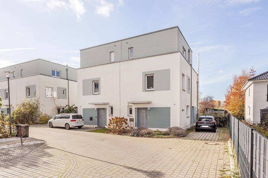 Exklusive Doppelhaushälfte nahe des Dörferblicks