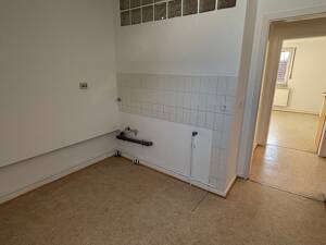 Gemütlichkeit unterm Dach! 2,5 Zimmer-DG-Wohnung in Wiesbaden-Bierstadt! – 65191 Wiesbaden – Vorschaubild 6