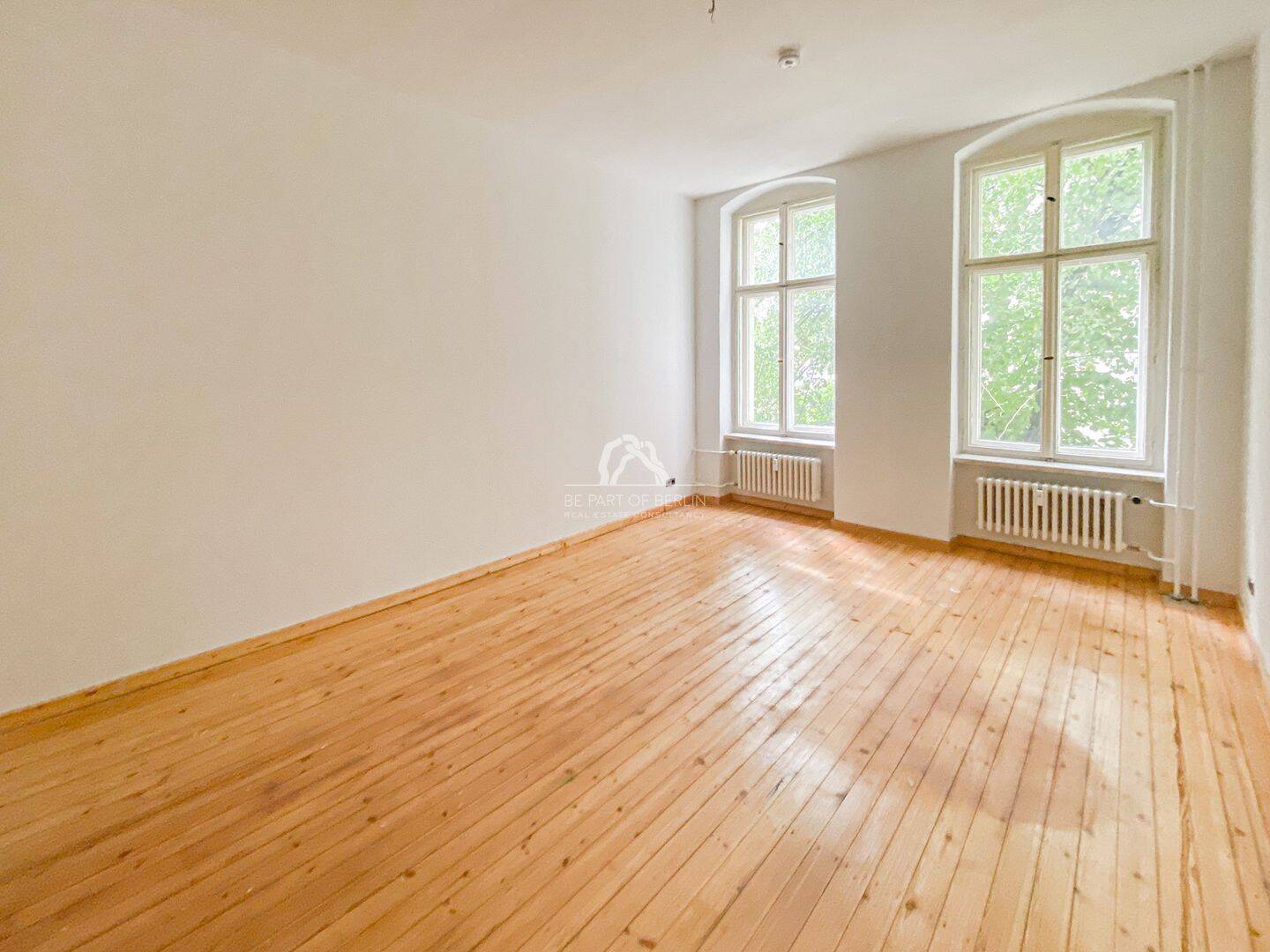 RUHIG UND GRÜN GELEGEN! GROßZÜGIGE & KLASSISCH SCHÖNE ALTBAUWOHNUNG MIT TOLLEM BLICK! PROVISIONSFREI – Berlin – Vorschaubild 6