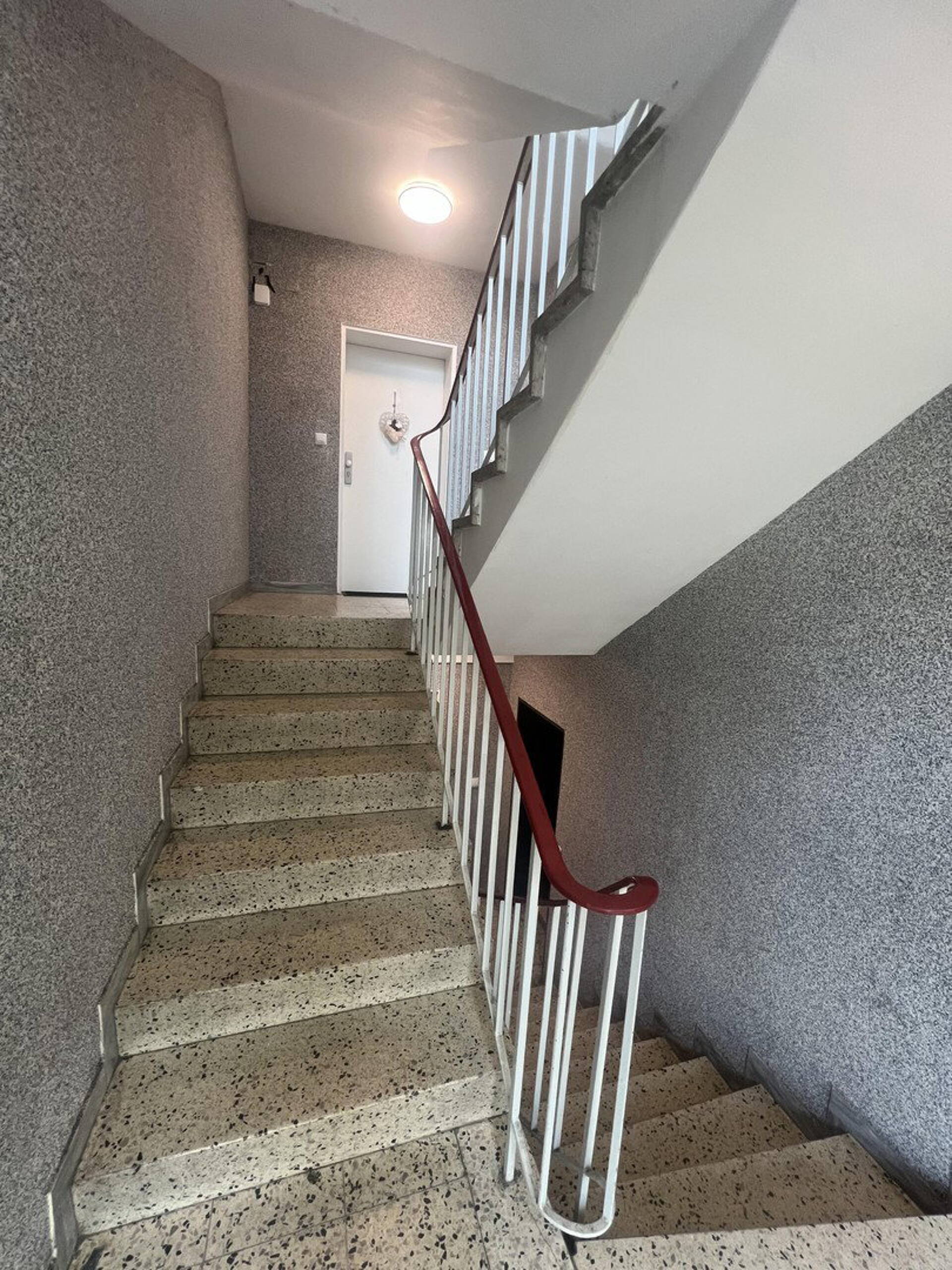 Etagenwohnung in 86154 Augsburg mit 69 m² kaufen