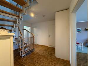 Lichtdurchflutete Maisonettewohnung mit Balkon und idealer Raumaufteilung – 79114 Freiburg im Breisgau – Vorschaubild 6