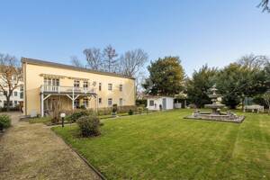 Wohnen in Bester Lage direkt am Großen Garten – 1277 Dresden – Vorschaubild 2