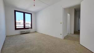Freie großzügige 3-Zimmer-Wohnung mit Westloggia und Fahrstuhl nur 300 Meter vom Kudamm! – 10629 Berlin – Vorschaubild 4