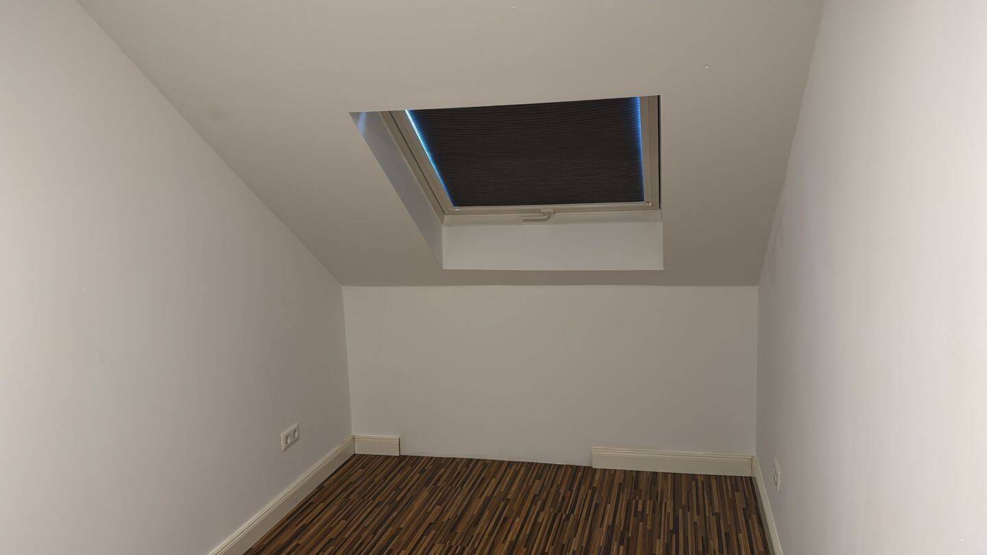 Stilvolle 2,5 Zimmer-Dachgeschosswohnung mit Kamin, EBK und Klimaanlage - Dortmund Borsigplatz – Dortmund – Vorschaubild 6
