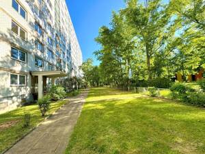 3-Zi.-W. mit Badewanne - frisch saniert mit TOP Aussicht! – 6130 Halle (Saale) – Vorschaubild 3