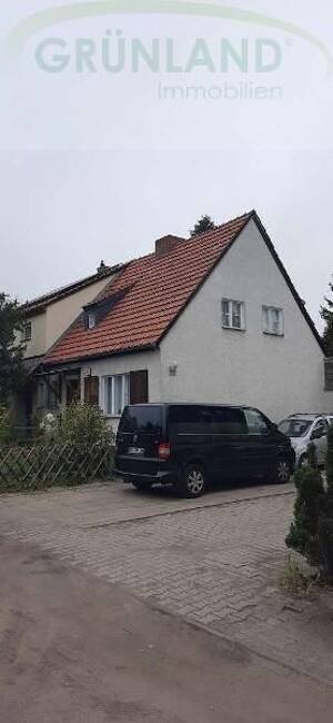 *Kleine sanierungsbedürftige DHH mit schönem Grundstück!* – 12209 Berlin – Vorschaubild 3