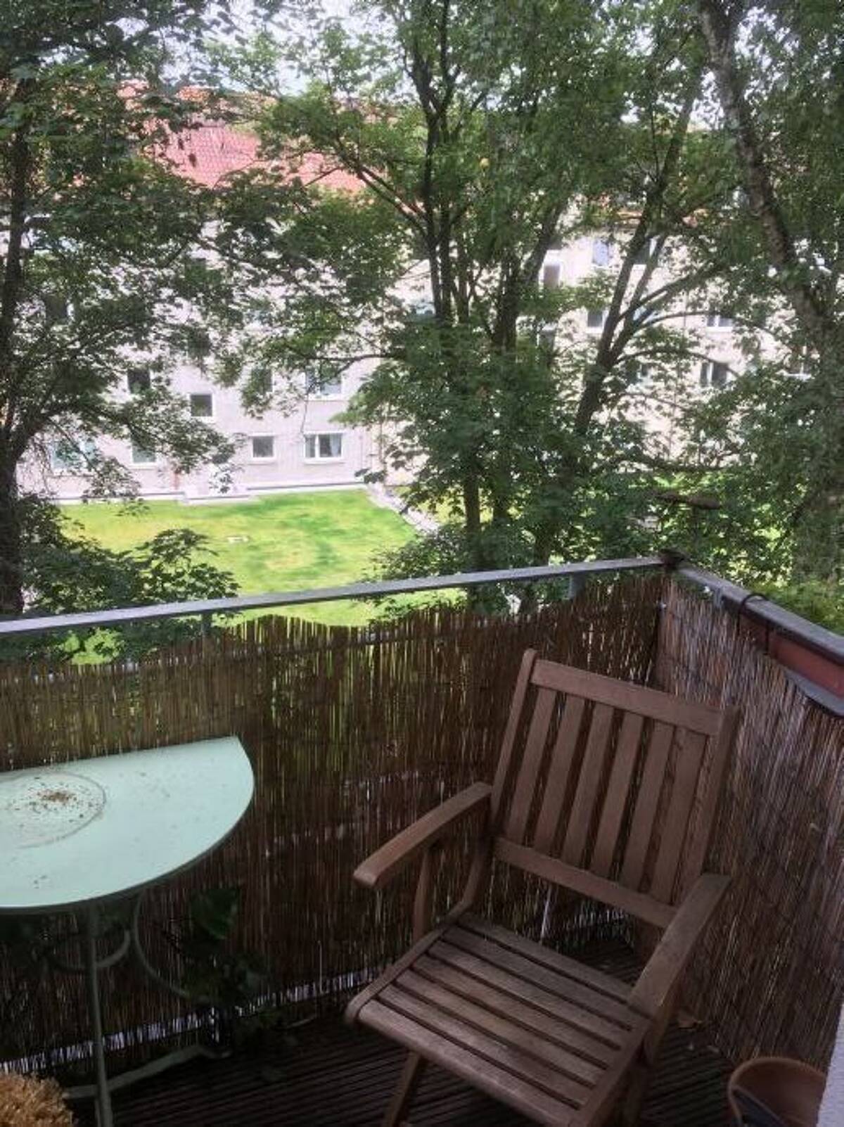 Top vermietete, traumhafte Altbau 2 Z. Wohnung mit Balkon im Herzen von Eppendorf – 20251 Hamburg – Bild 1 von 9