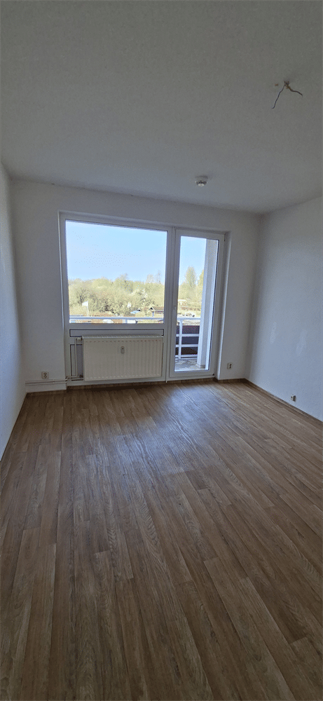 Kleine 2-Raumwohnung mit Balkon! – Neustrelitz – Vorschaubild 2
