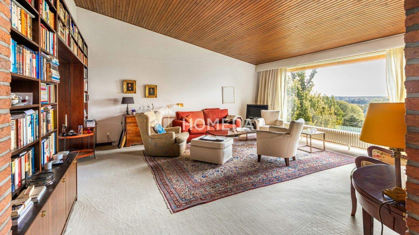 Exklusives Wohnen in Hanglage - Familienhaus mit Einliegerwohnung – Escheburg – Bild 1 von 9