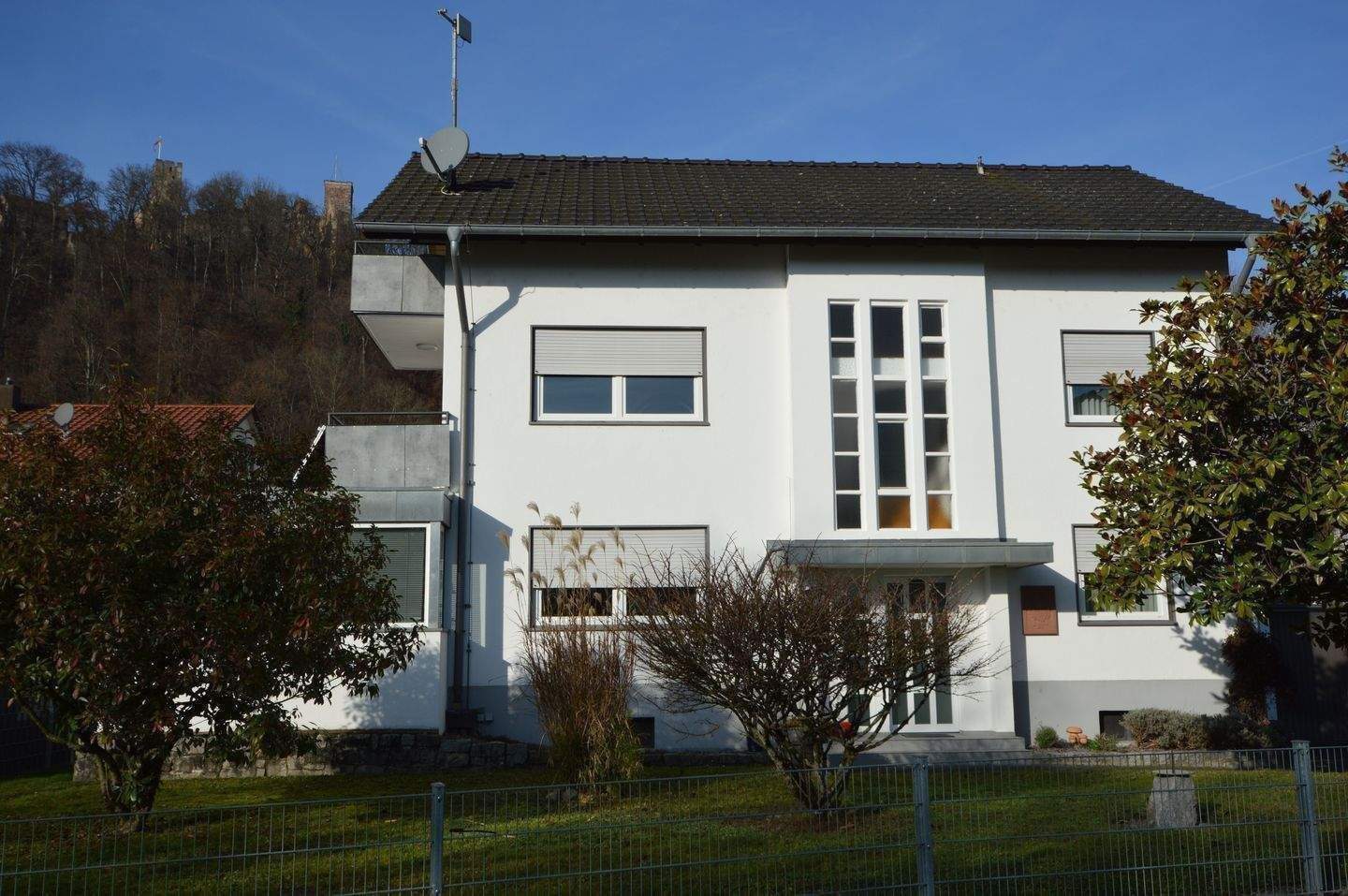 Bis zu 3 Wohnungen und Burgblick inklusive - volle Flexibilität – Lörrach – Vorschaubild 2
