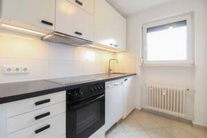 Lichtdurchflutete 3-Zimmer-Dachgeschosswohnung mit Stellplatz in Friedrichsdorf – 61381 Friedrichsdorf – Vorschaubild 4