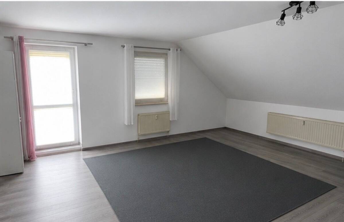 schöne 2-Zimmer Wohnung in ruhiger Lage zu vermieten – 89407 Dillingen an der Donau – Bild 1 von 8