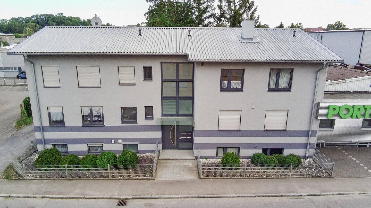 Großzügiges Mehrgenerationenhaus mit Garten/ MFH für die ganze Familie! – Magstadt – Bild 1 von 7
