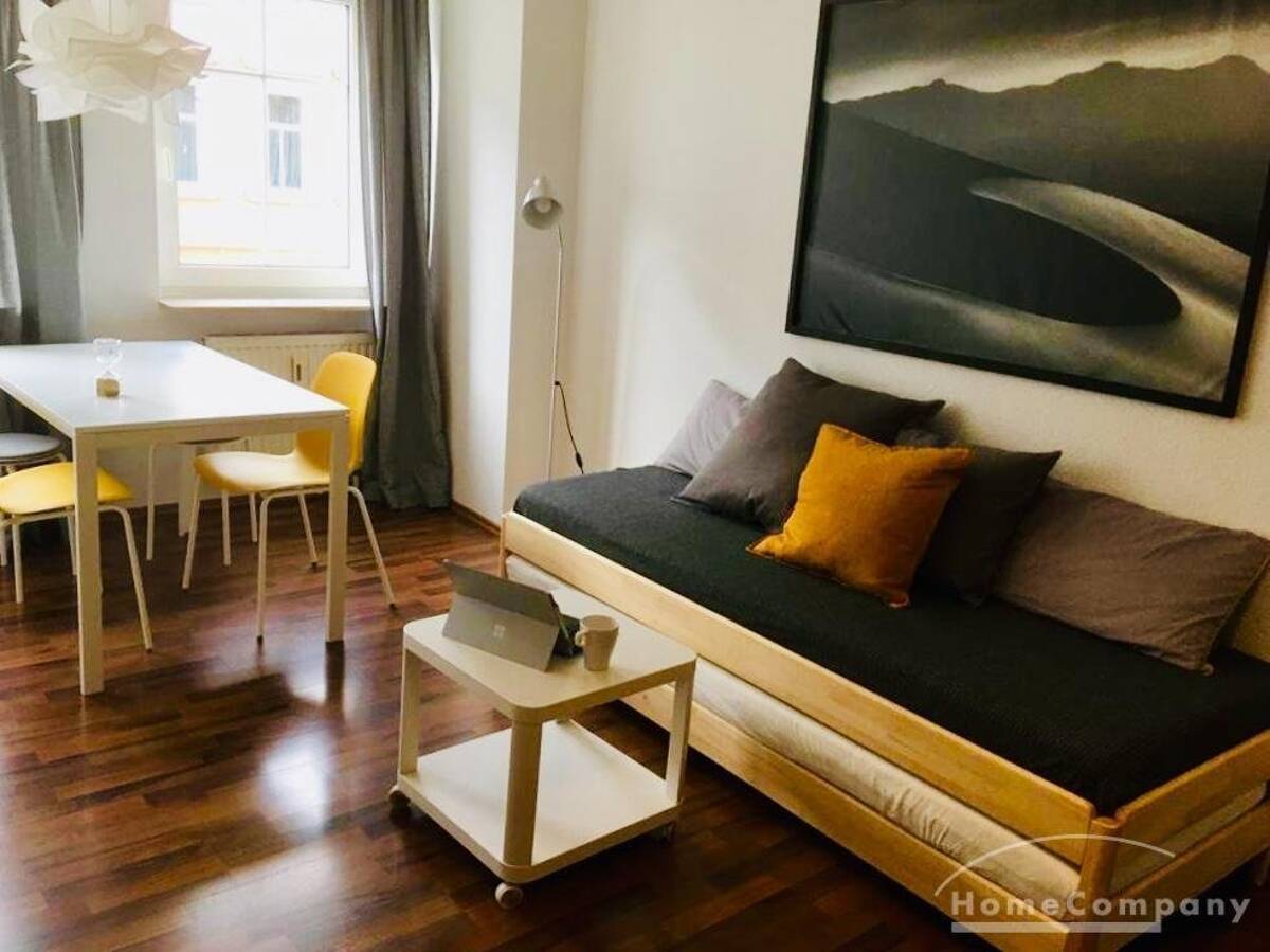 1988324 HomeCompany Dresden Möbliert/Furnished Studio Apartment in Dresden-Pieschen max. 2 Personen – 1127 Dresden – Bild 1 von 9