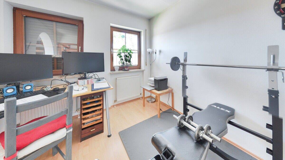 Attraktive 3,5-Zimmer-Eigentumswohnung mit Balkon in Roth – Roth – Vorschaubild 5